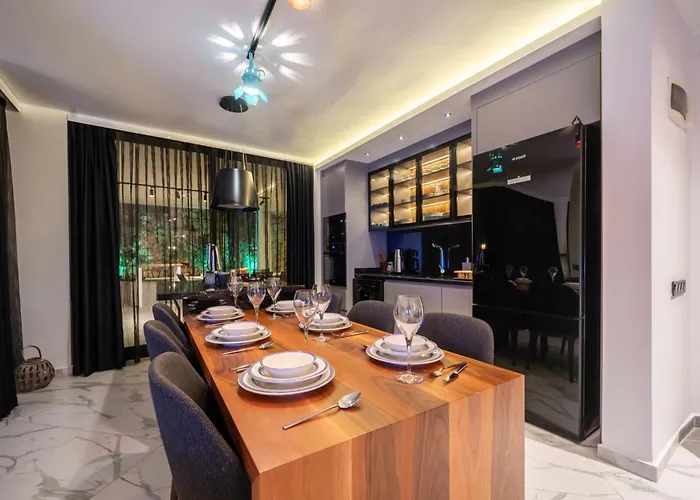 Spacious & Private 4-bedroom With Sea Views, Centrally Located Villa Kas